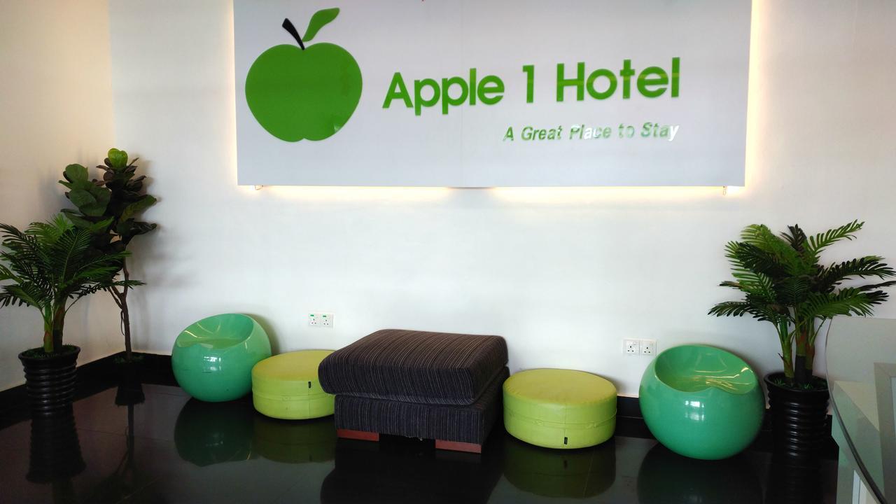 Apple 1 Hotel Budget Gelugor Exterior photo
